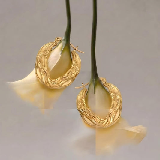 WW DREISEGEL Earrings lifestyle and detail image