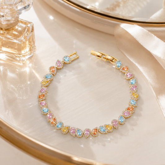 WW DREISEGEL Bracelet lifestyle and detail image