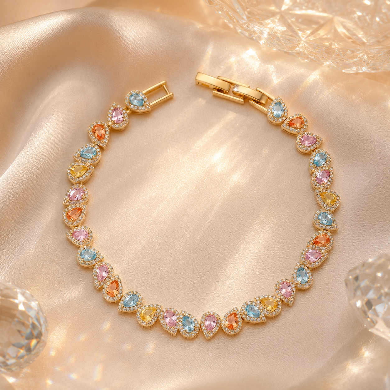WW DREISEGEL Bracelet lifestyle and detail image
