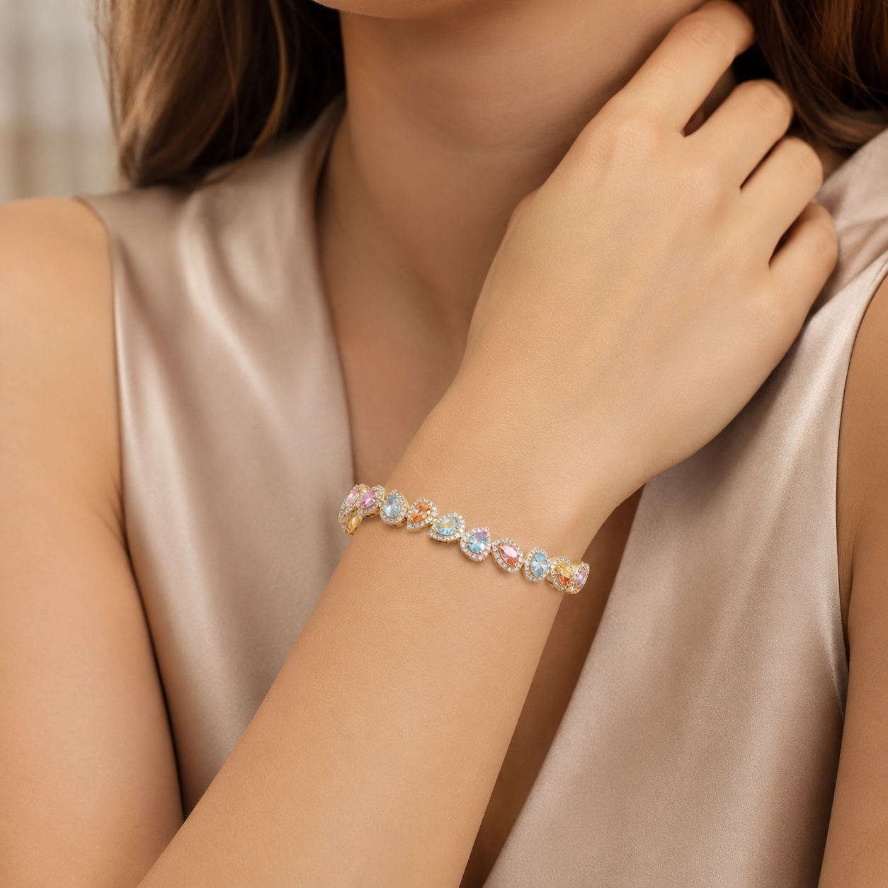 WW DREISEGEL Bracelet lifestyle and detail image