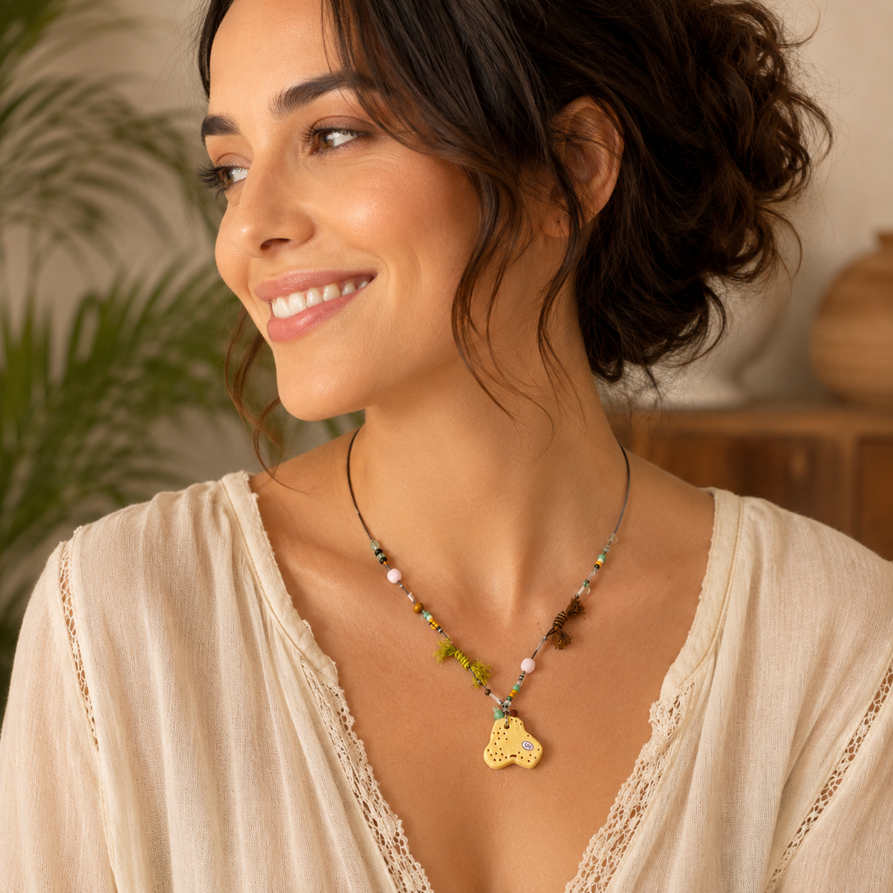 WW DREISEGEL Necklace Set lifestyle and detail image