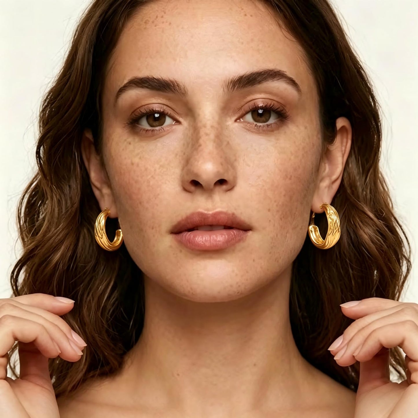 WW DREISEGEL Earrings lifestyle and detail image