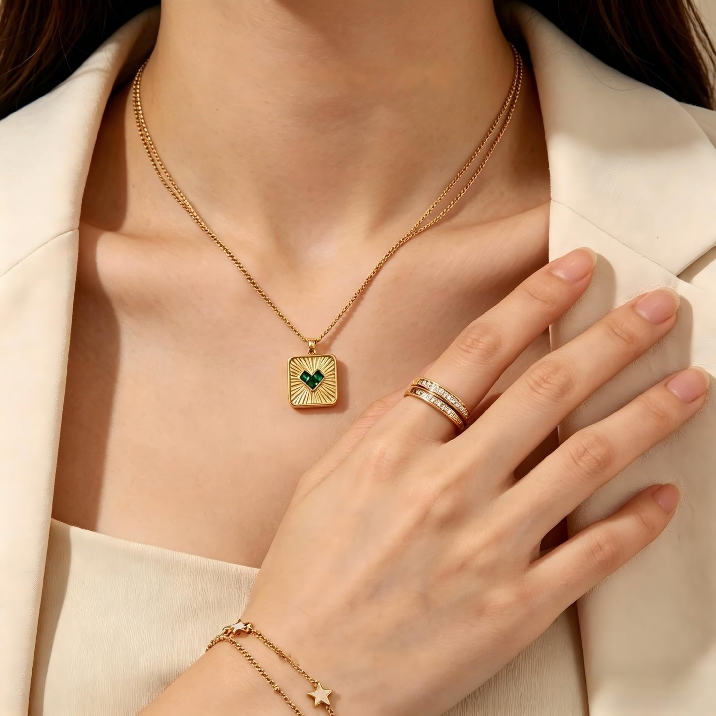 WW DREISEGEL Jewelry Set lifestyle and detail image