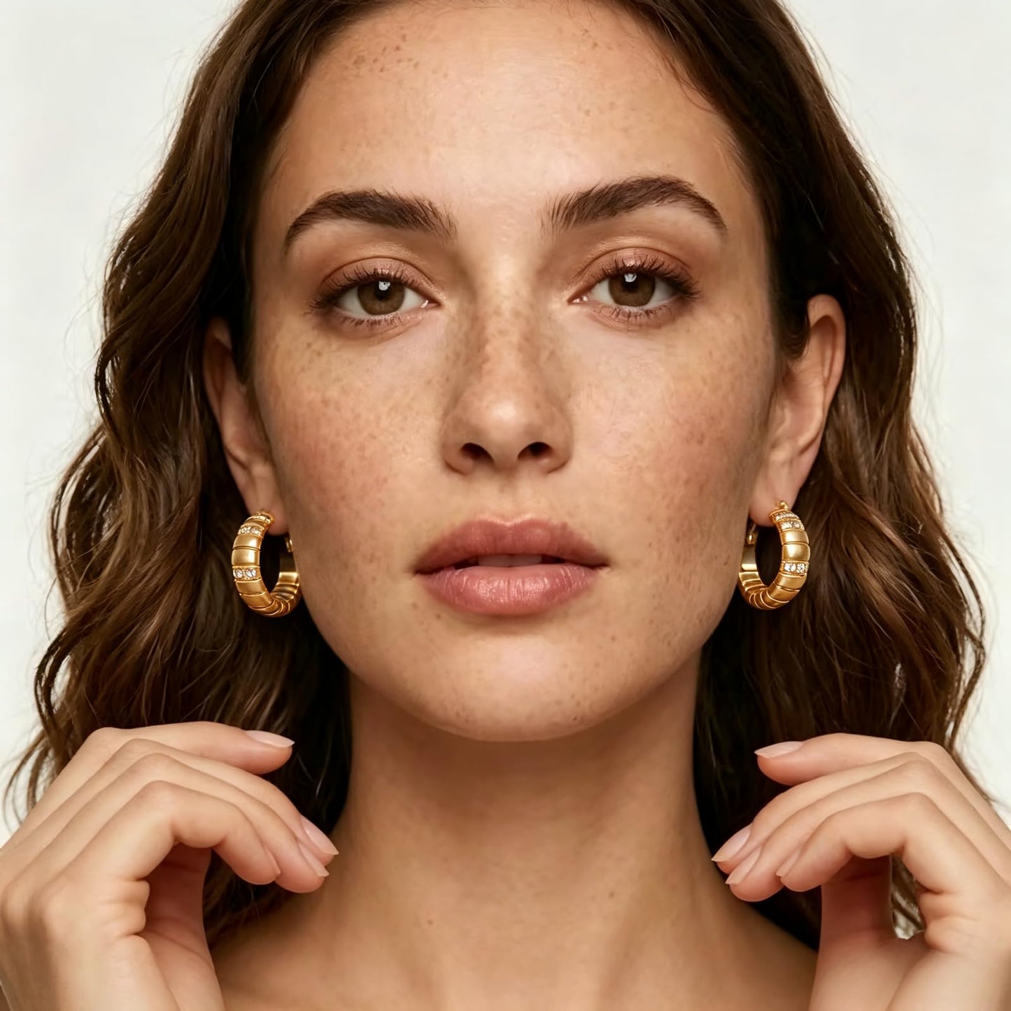 WW DREISEGEL Earrings lifestyle and detail image