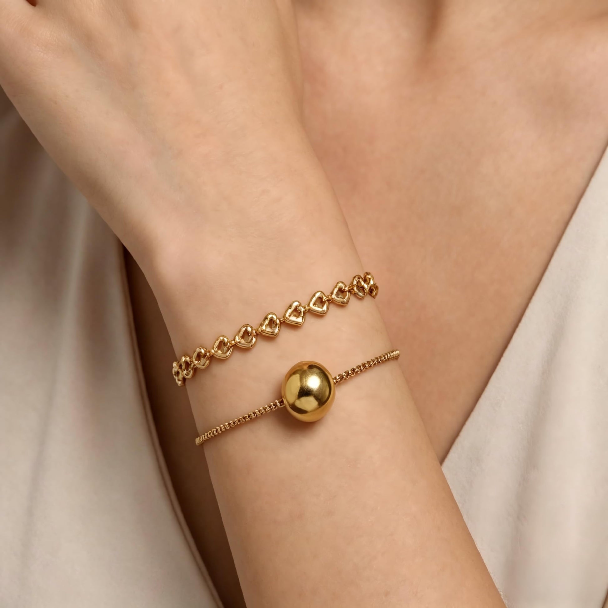 WW DREISEGEL Bracelet Set lifestyle and detail image